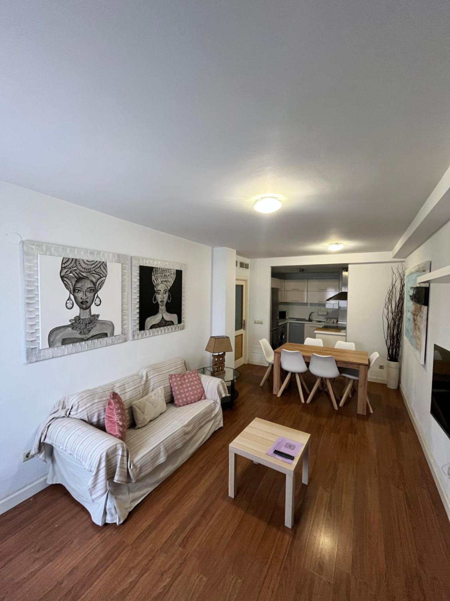 El Torcal Luxury Apartment With Free Parking مالقة المظهر الخارجي الصورة