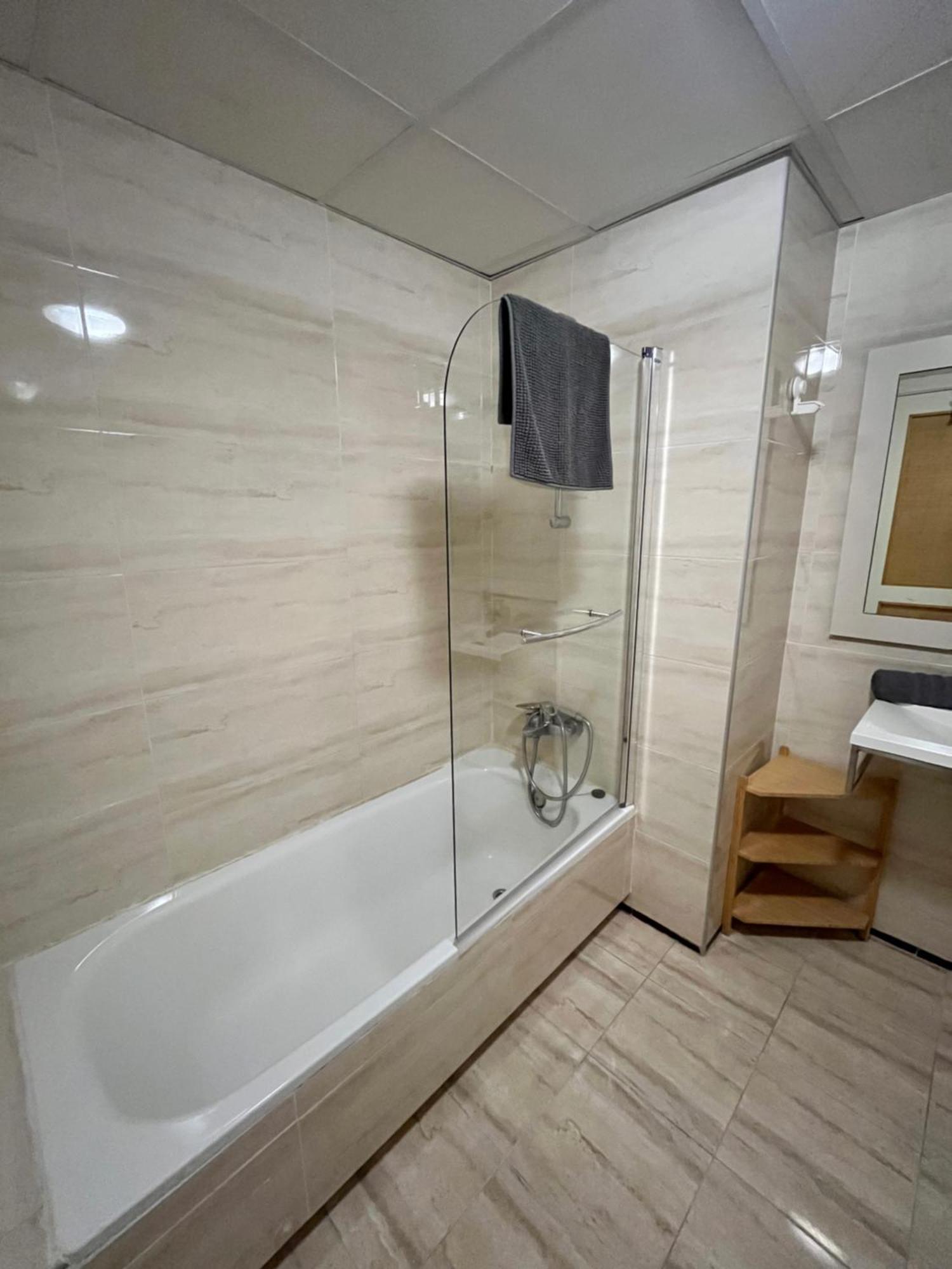 El Torcal Luxury Apartment With Free Parking مالقة المظهر الخارجي الصورة